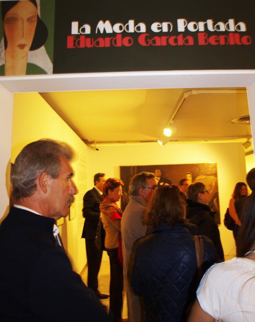 El Museo Casa Lis inaugura la exposición temporal La Moda en portada: Eduardo García Benito  02