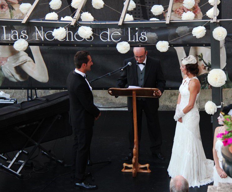 Enlace de Raquel Barbero Riesco y Juan Carlos Montejo Borrego en la Terraza de Lis.
Fotografía: Javier Santibáñez