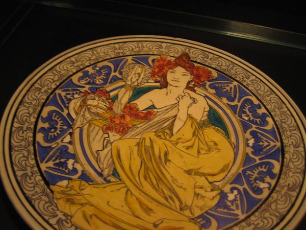 Exposición de la Fundación La Caixa 'Seducción, modernidad y utopía' de Alphonse Mucha en el Museo Art Nouveau y Art Déco Casa Lis.